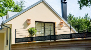 Média réf. 236 (85/134): Maisons E.R.M.I. : photo de détails extérieurs