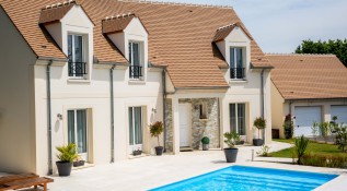 Média réf. 239 (82/134): Maisons E.R.M.I. : photo de détails extérieurs