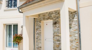 Média réf. 241 (80/134): Maisons E.R.M.I. : photo de détails extérieurs