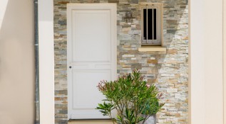 Média réf. 242 (79/134): Maisons E.R.M.I. : photo de détails extérieurs